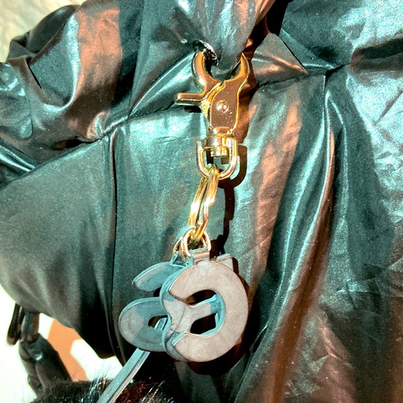 CHLOE Black puffy shoulder bag /brand new! - Picture 4 of 15